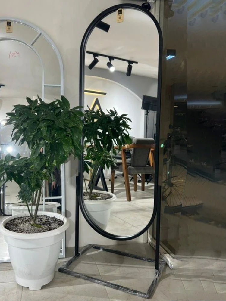 آینه کپسولی پایه مستطیل نیزه ای
