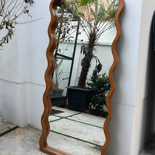 آینه قدی دفورمه موجی